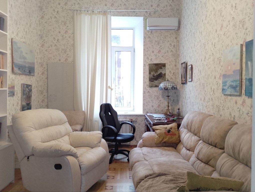 продажа трехкомнатной квартиры номер A-173529 в Приморском районе, фото номер 22